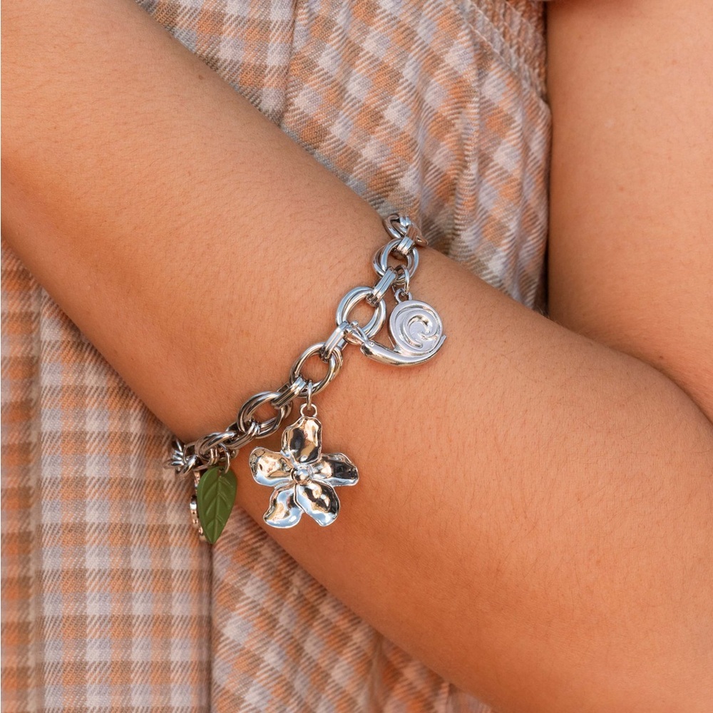 Cottagecore Cameo - Green Bracelet